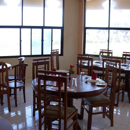 נילבלי Sea View Beach Hotel מראה חיצוני תמונה